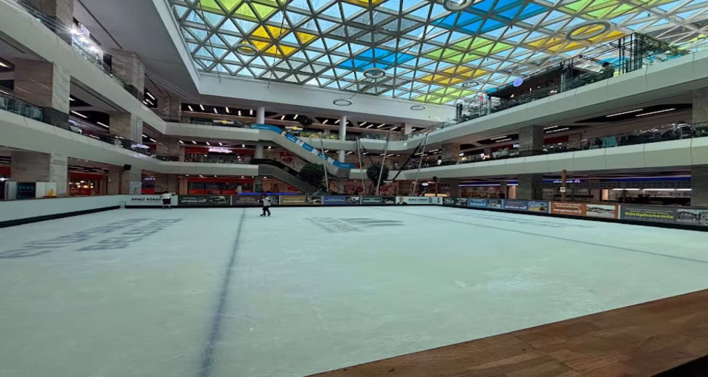 İstanbul Eyüp Park AVM Skylight ve Buz Pisti Çatı Sistemi