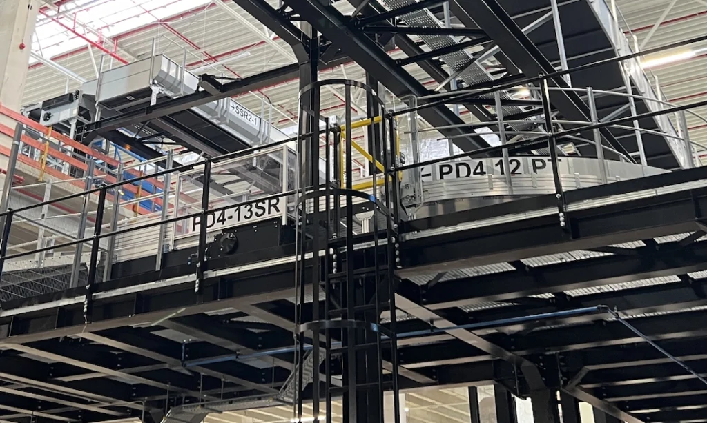 Steel Cages Ladders